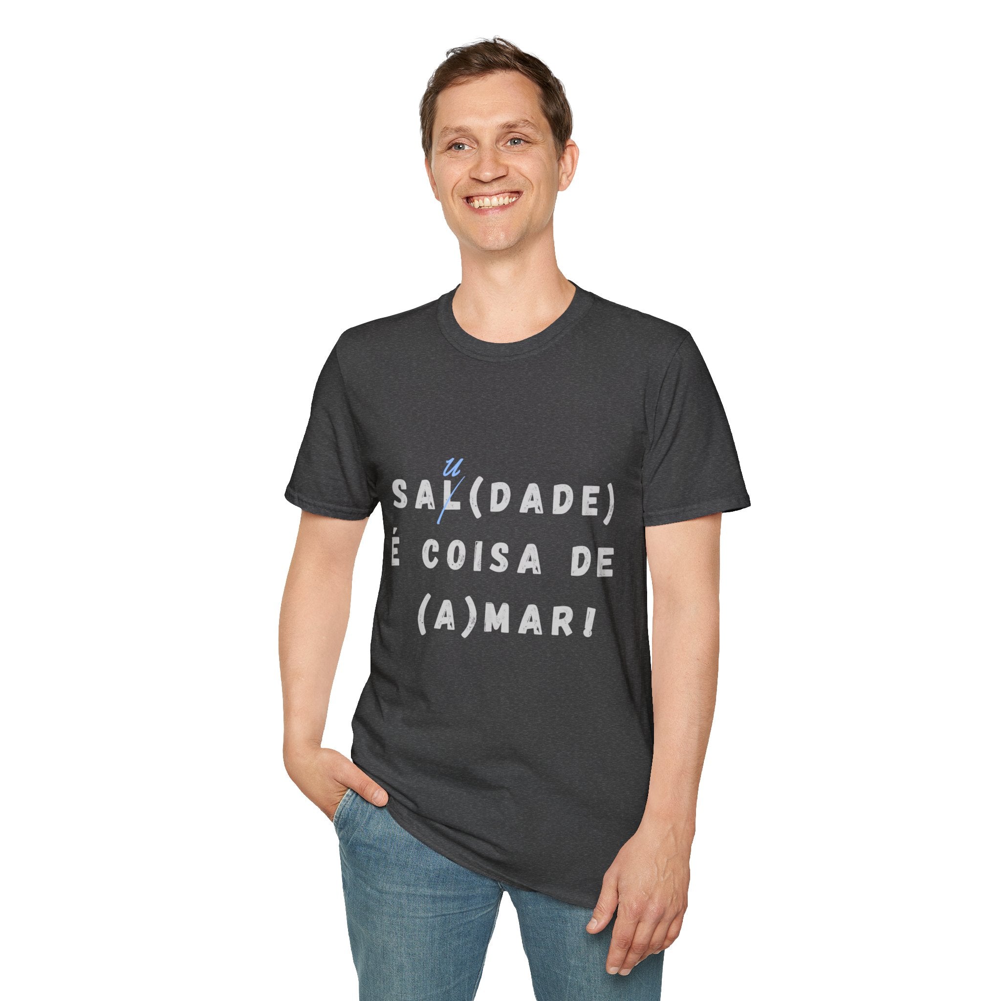 "Sa(l)dade é coisa de (a)mar" - T-shirt